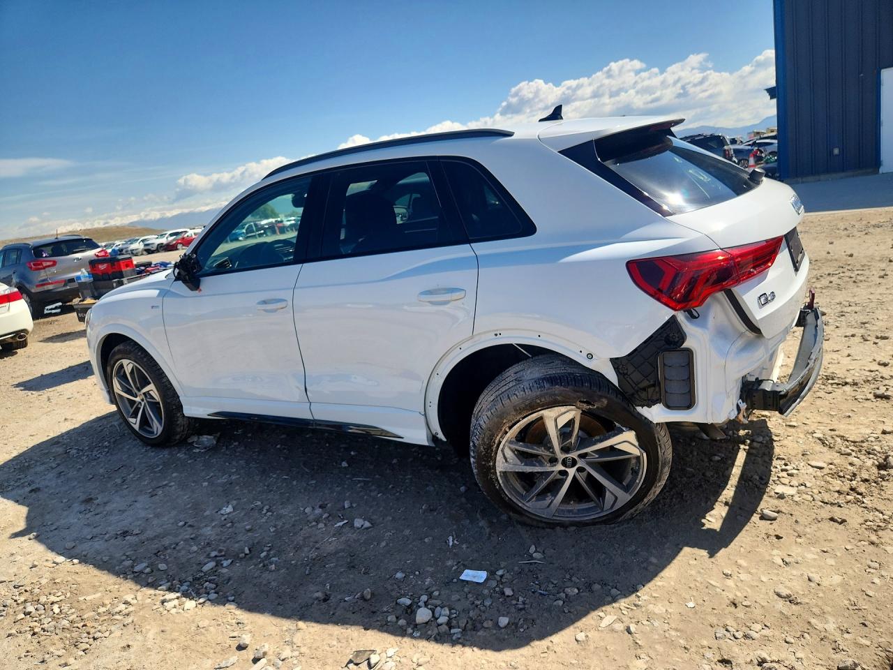 AUDI Q3 2025 — 3