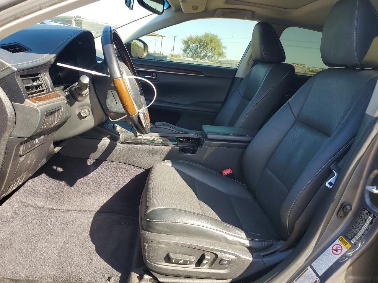 LEXUS ES 2015 — 8