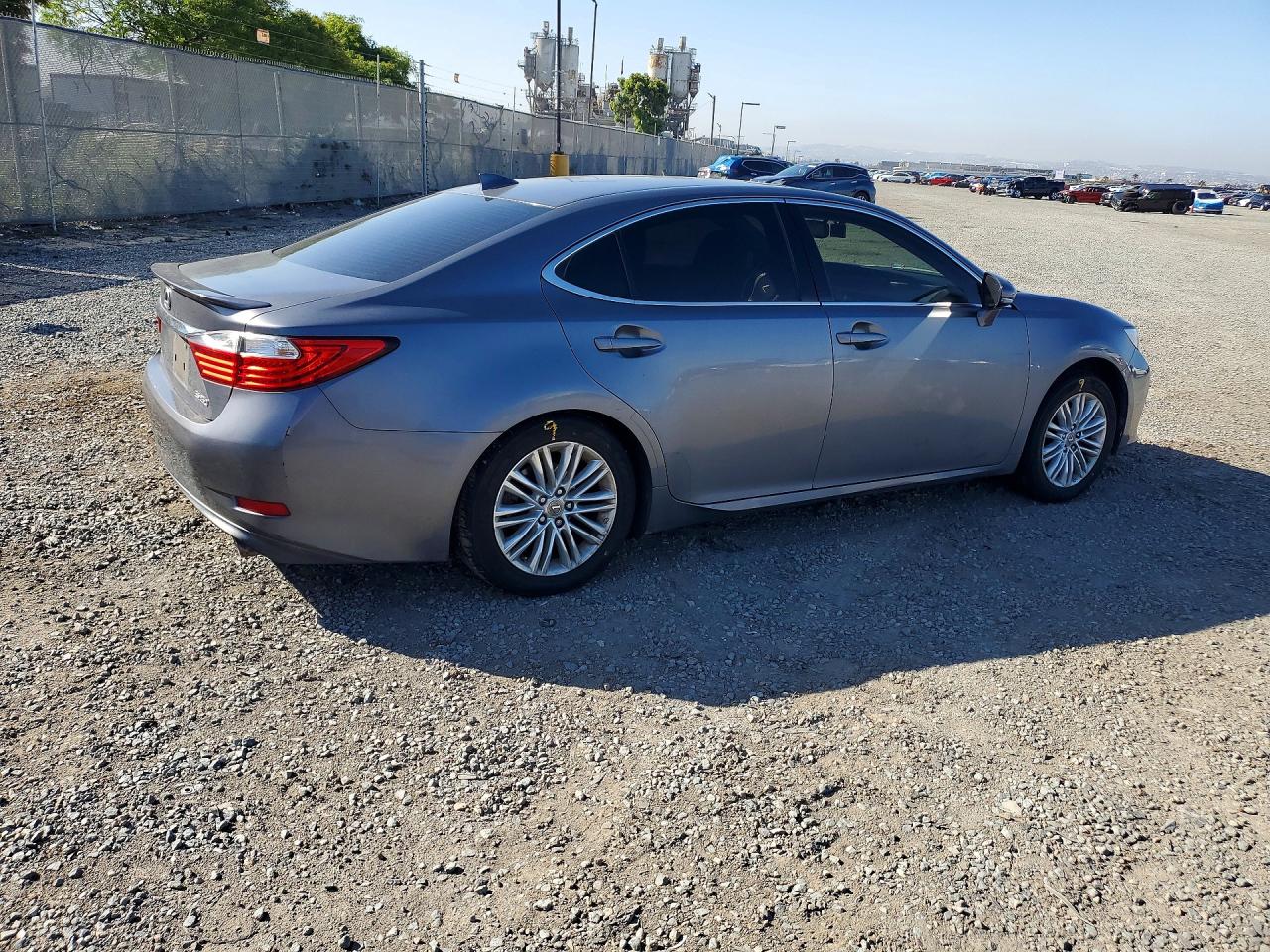 LEXUS ES 2015 — 4
