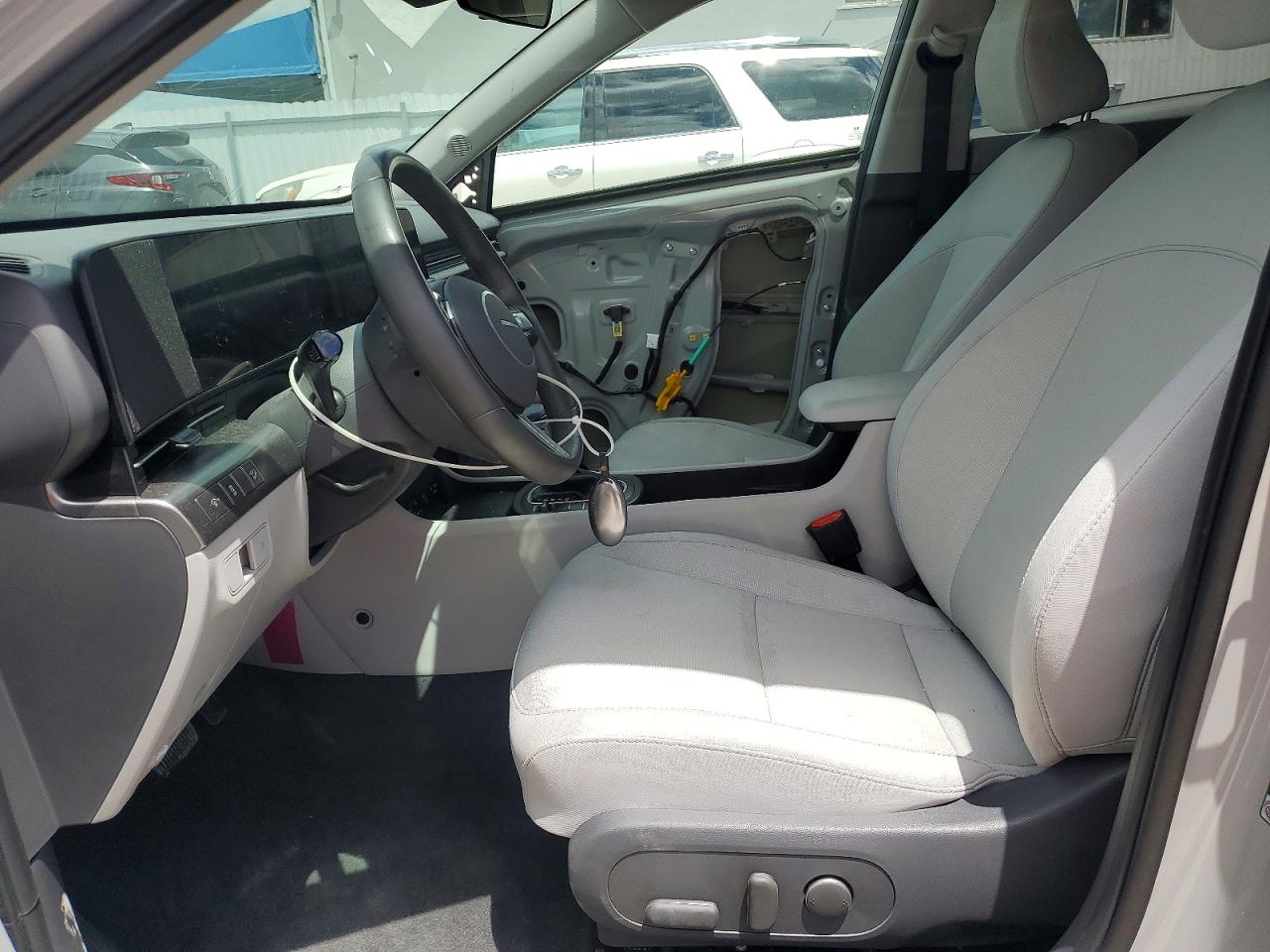 HYUNDAI KONA 2025 — 8