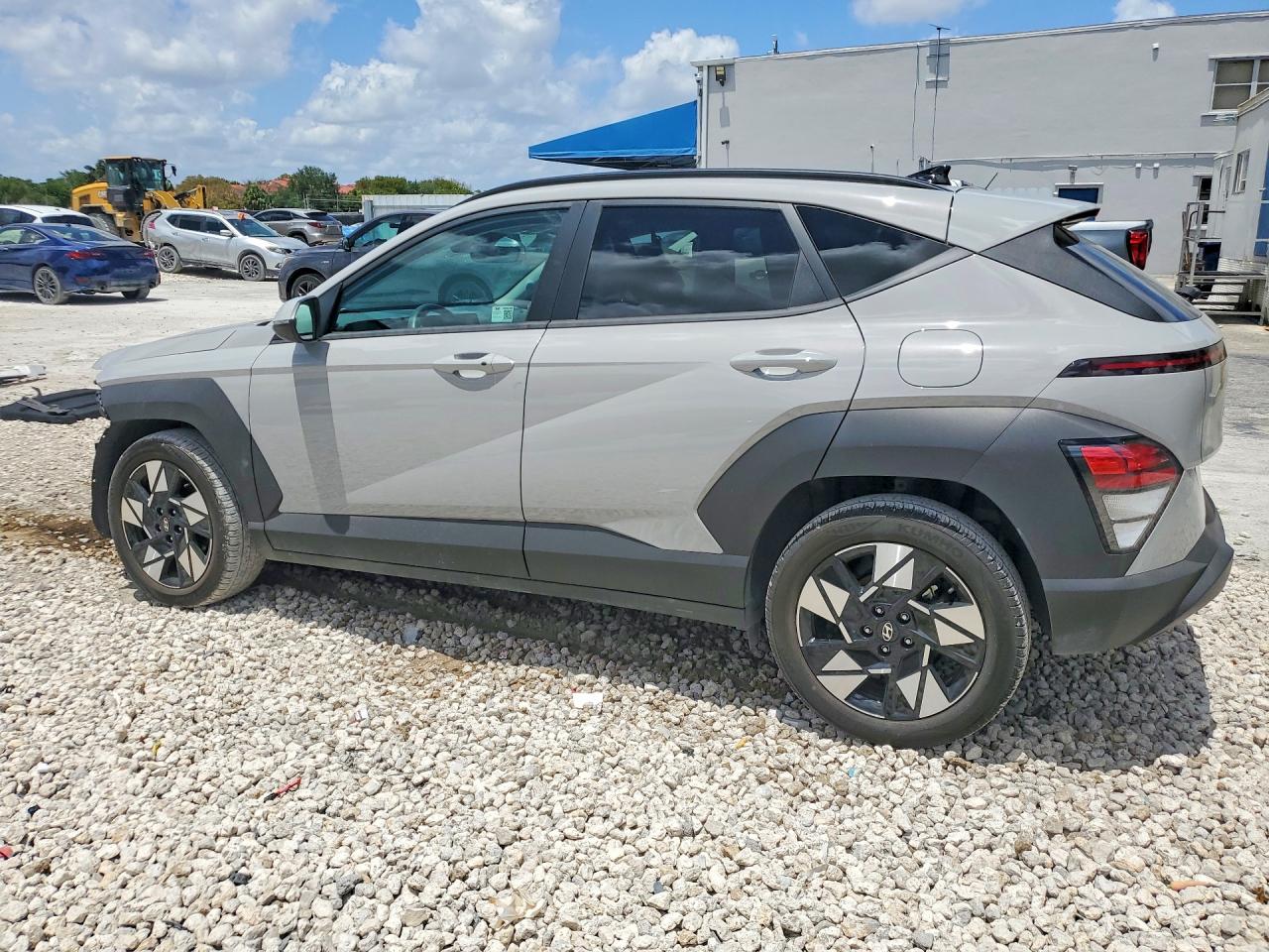 HYUNDAI KONA 2025 — 3