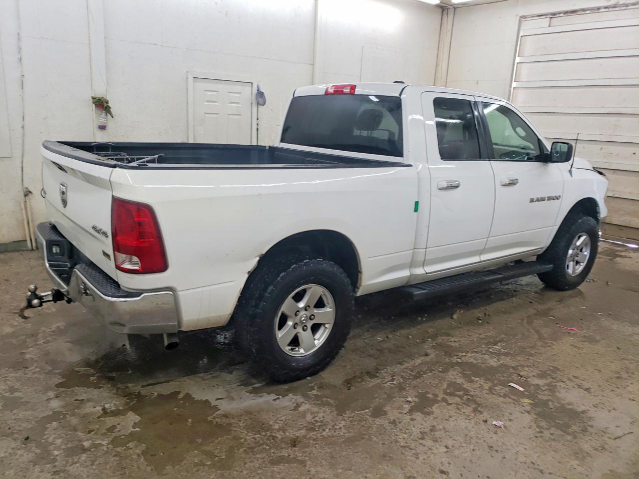 DODGE RAM 1500 2011 — 4