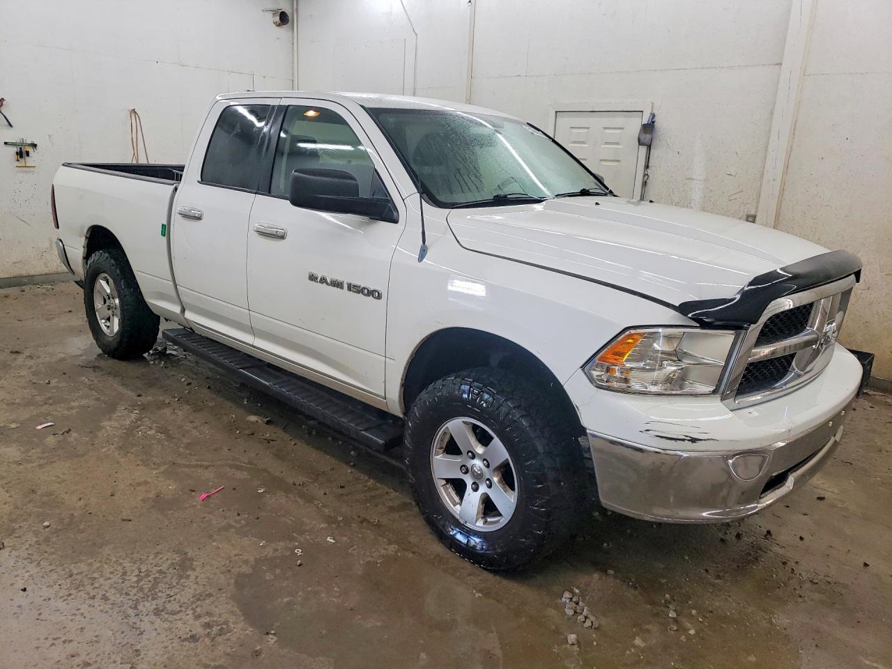 DODGE RAM 1500 2011 — 5