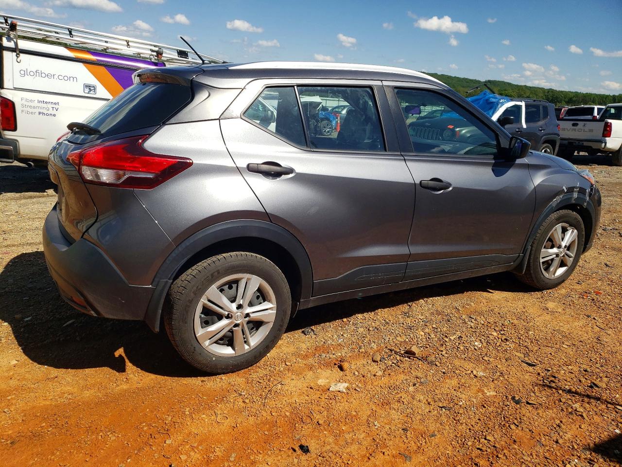 NISSAN KICKS 2019 — 4