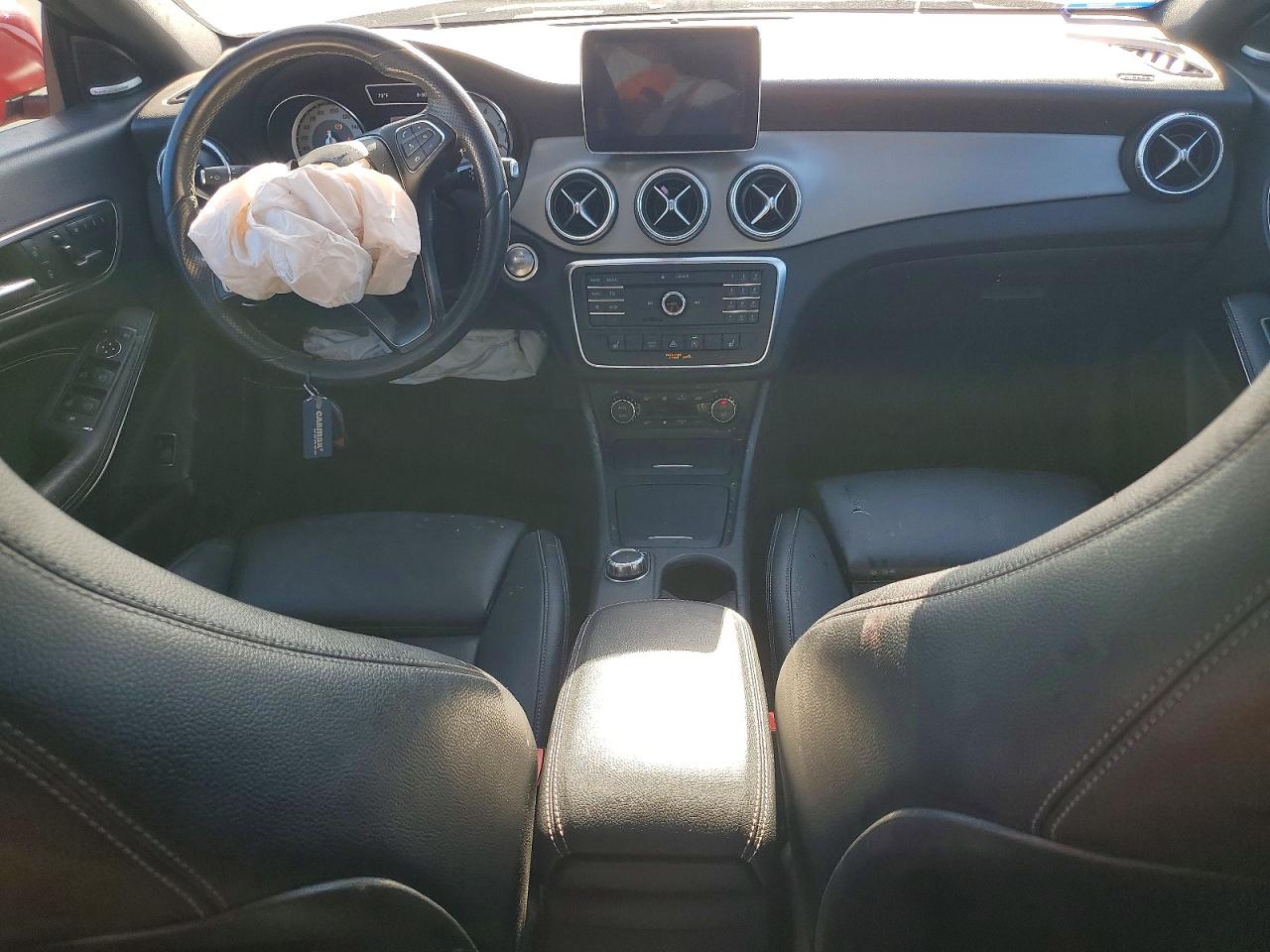 MERCEDES-BENZ CLA 2016 — 9