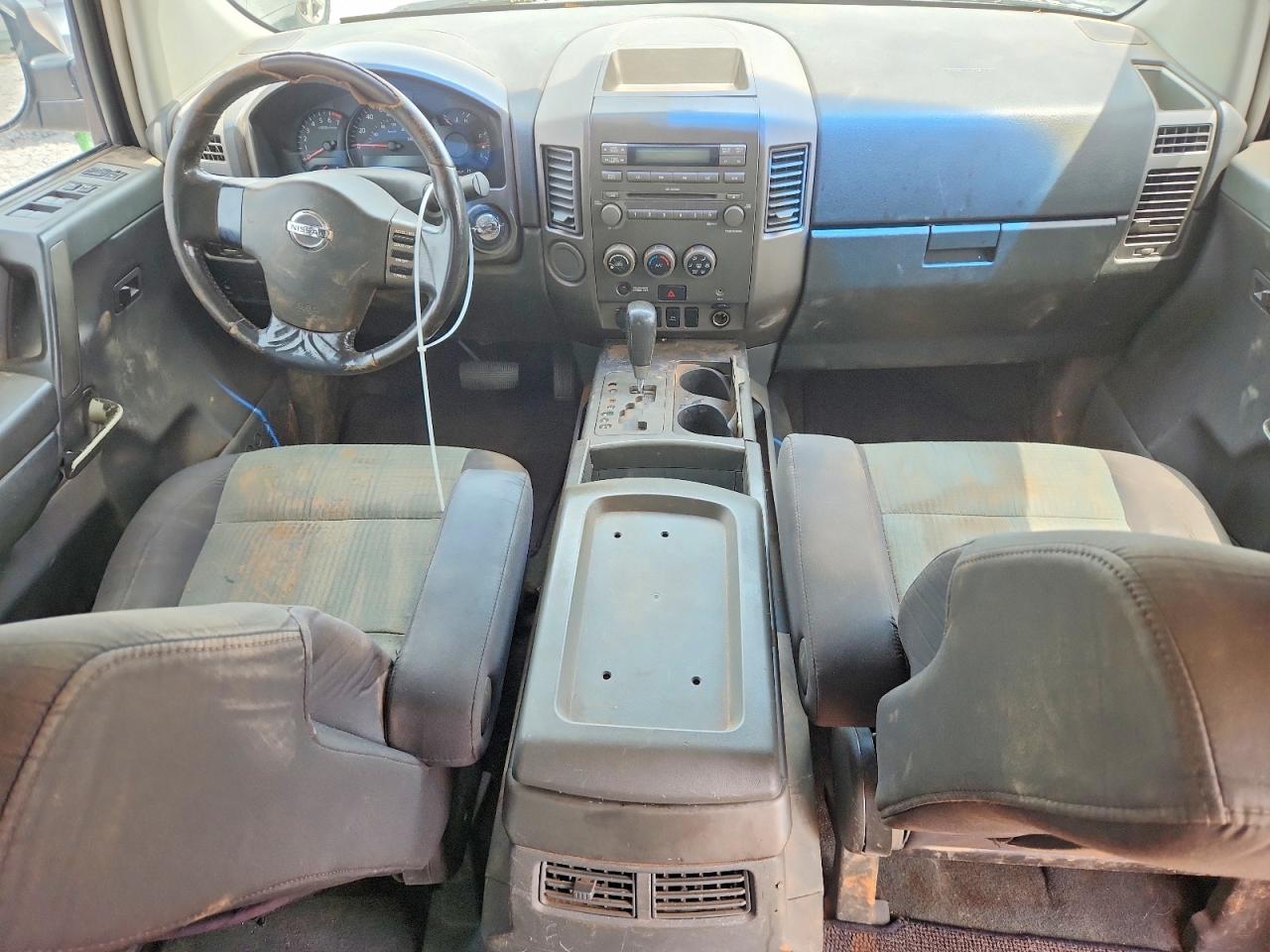 NISSAN TITAN 2005 — 9