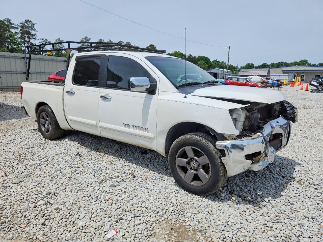 NISSAN TITAN 2005 — 5