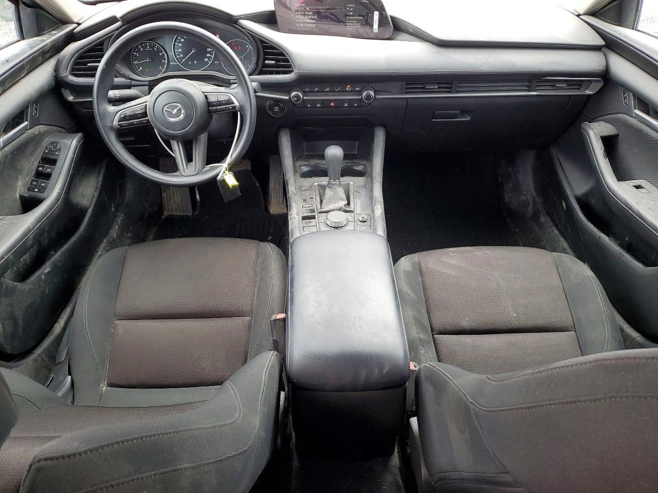 MAZDA 3 2025 — 9
