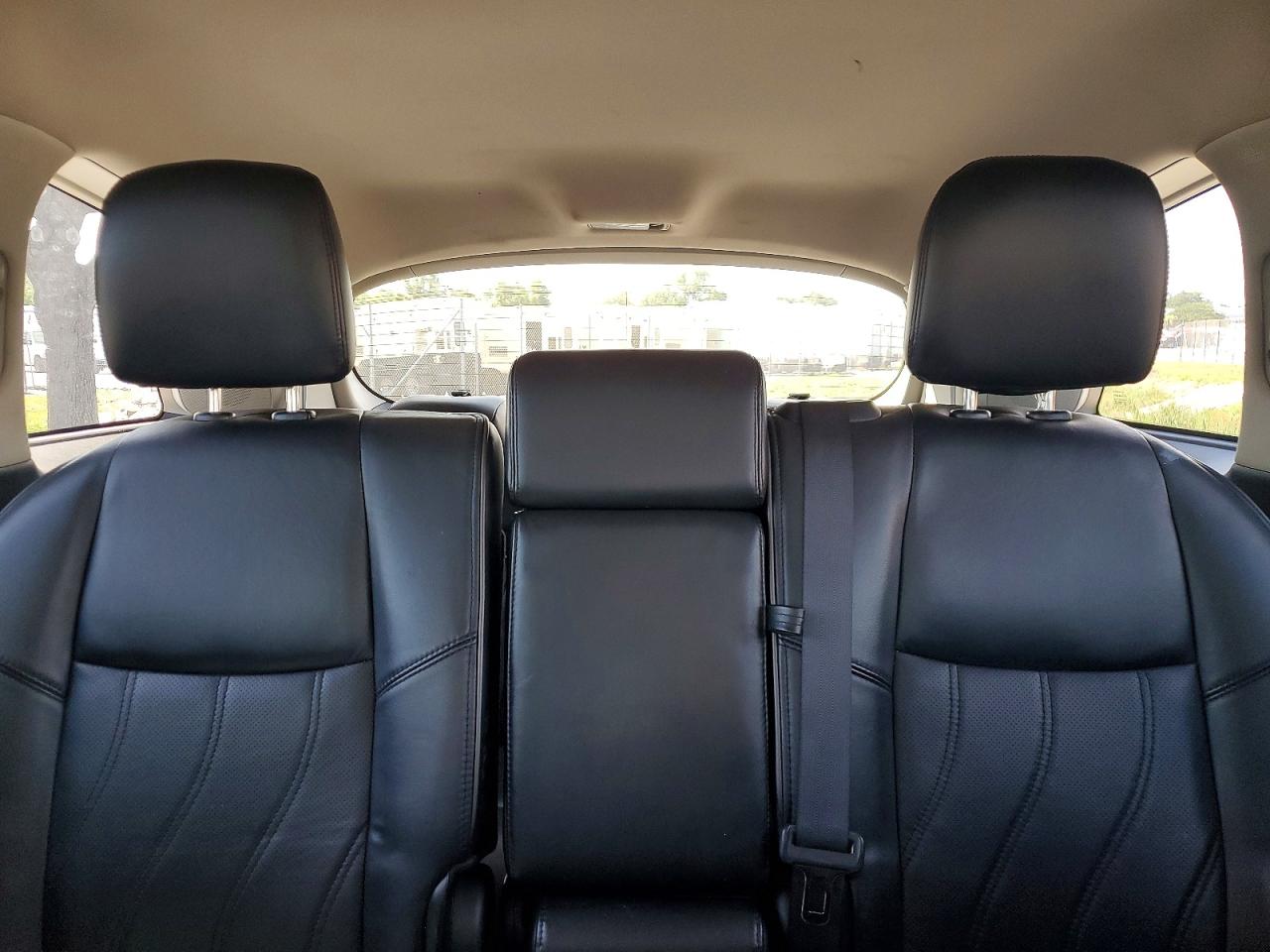 INFINITI JX35 2013 — 11