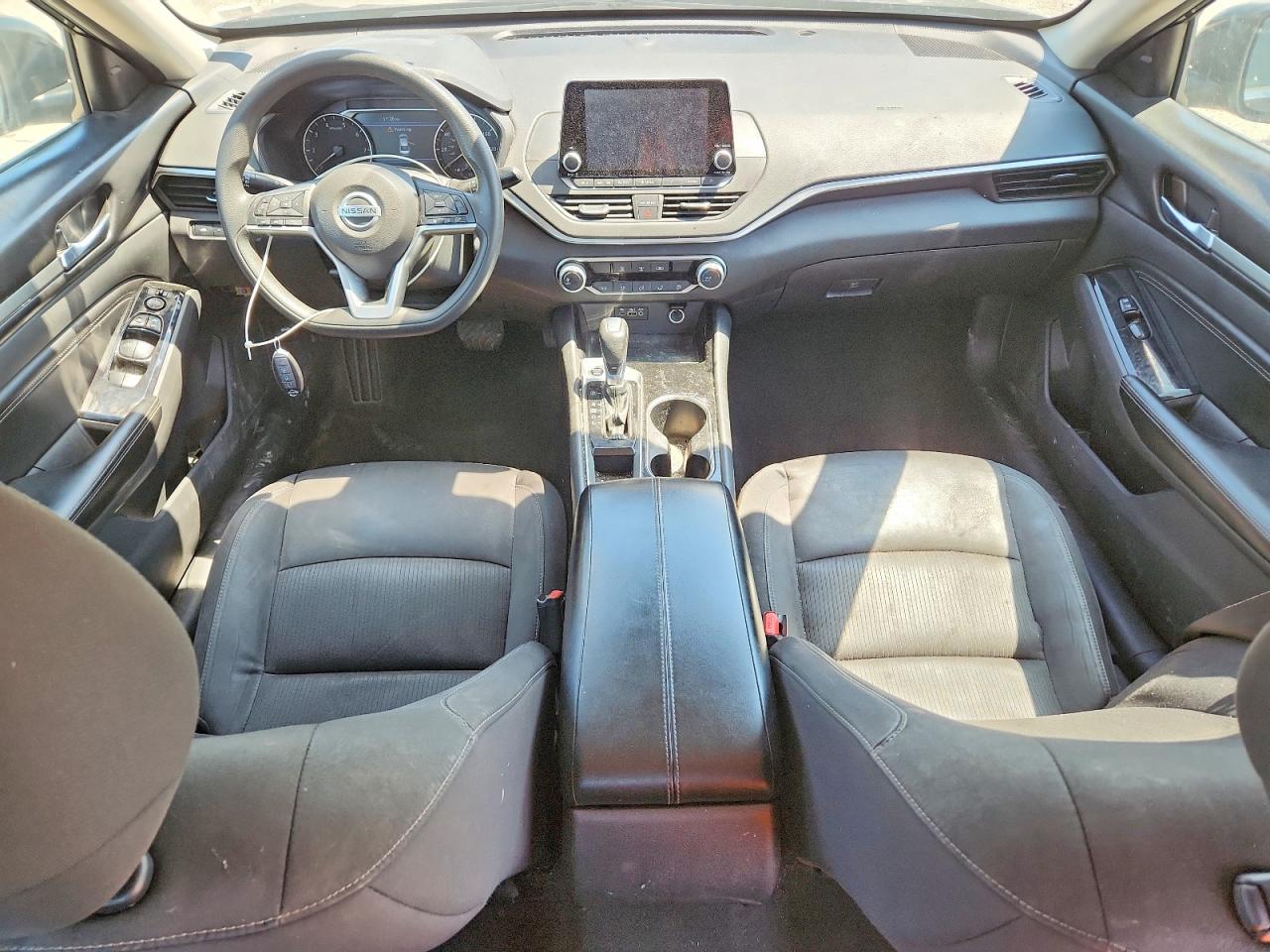 NISSAN ALTIMA 2021 — 9