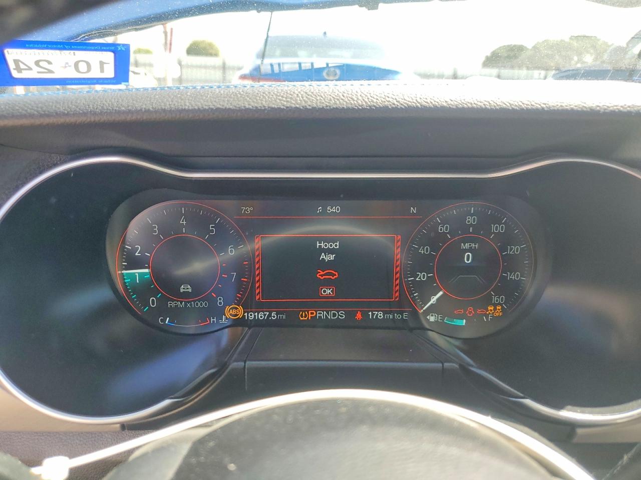 FORD MUSTANG 2022 — 10