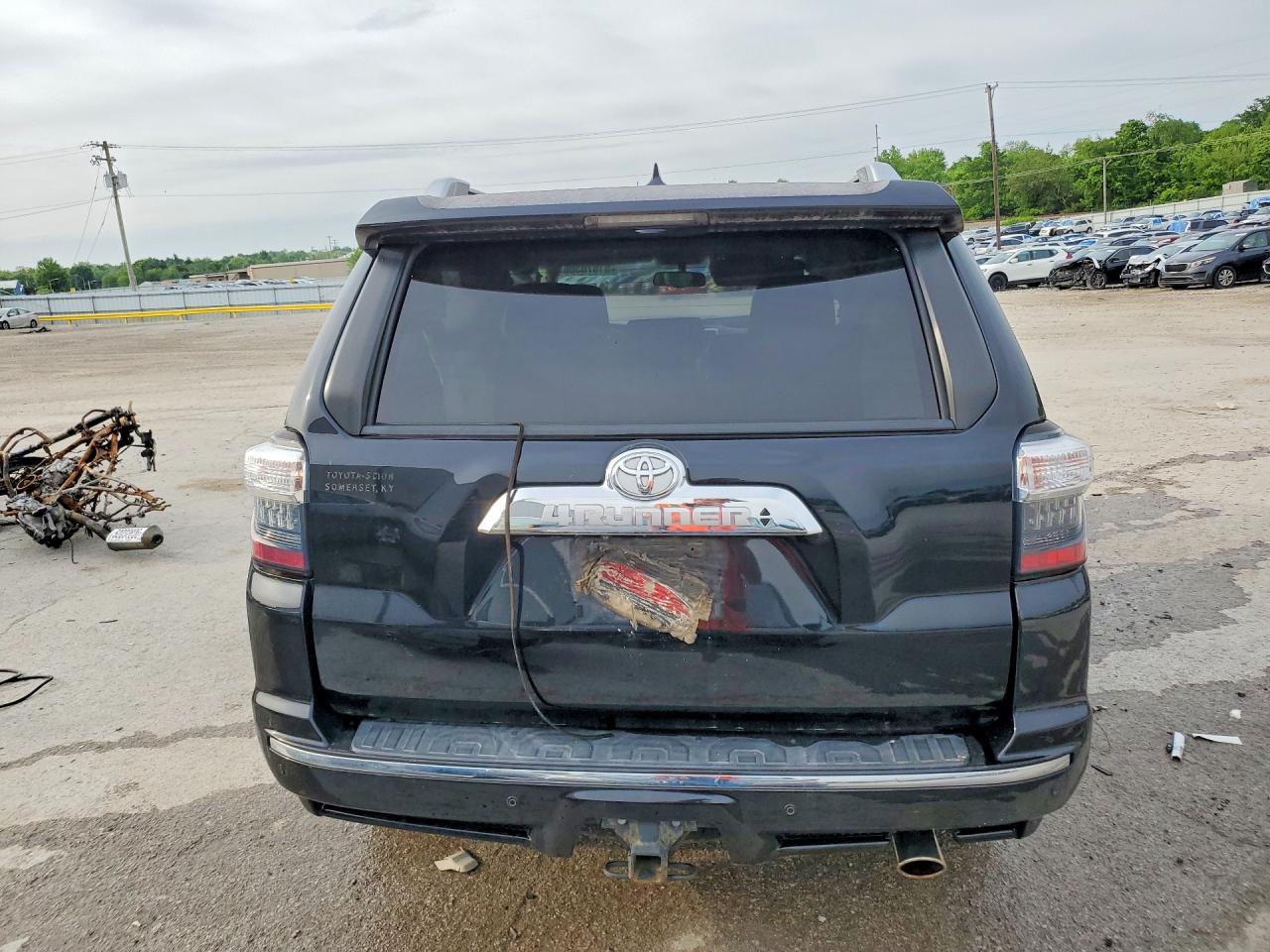 TOYOTA 4RUNNER 2015 — 7
