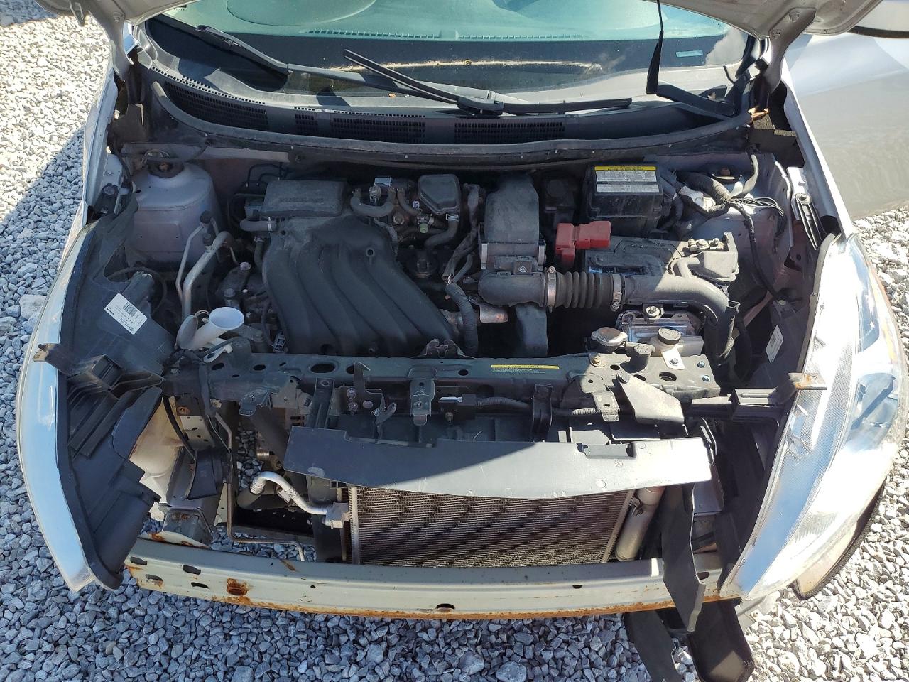 NISSAN VERSA 2019 — 12
