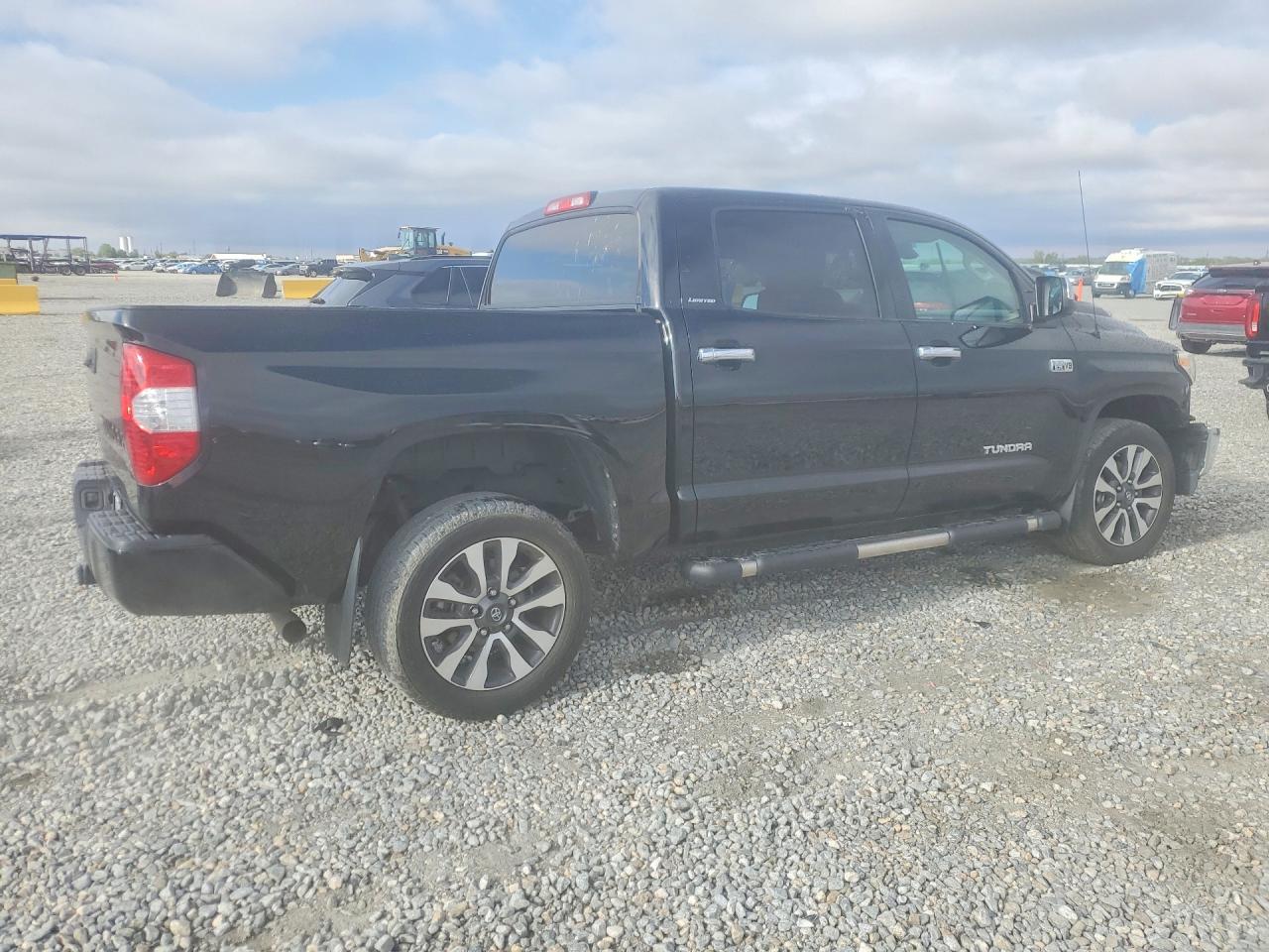 TOYOTA TUNDRA 2019 — 4