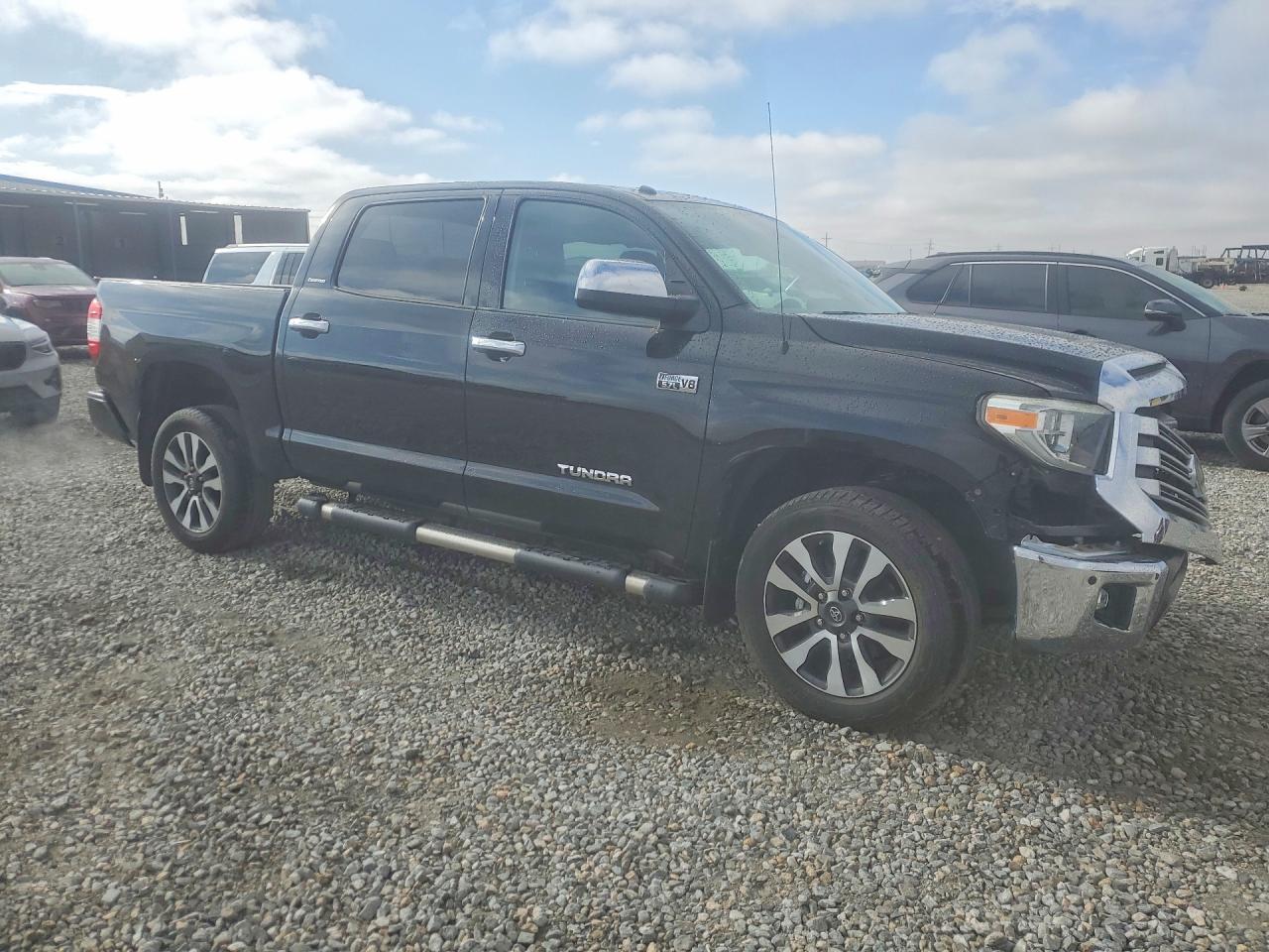 TOYOTA TUNDRA 2019 — 5