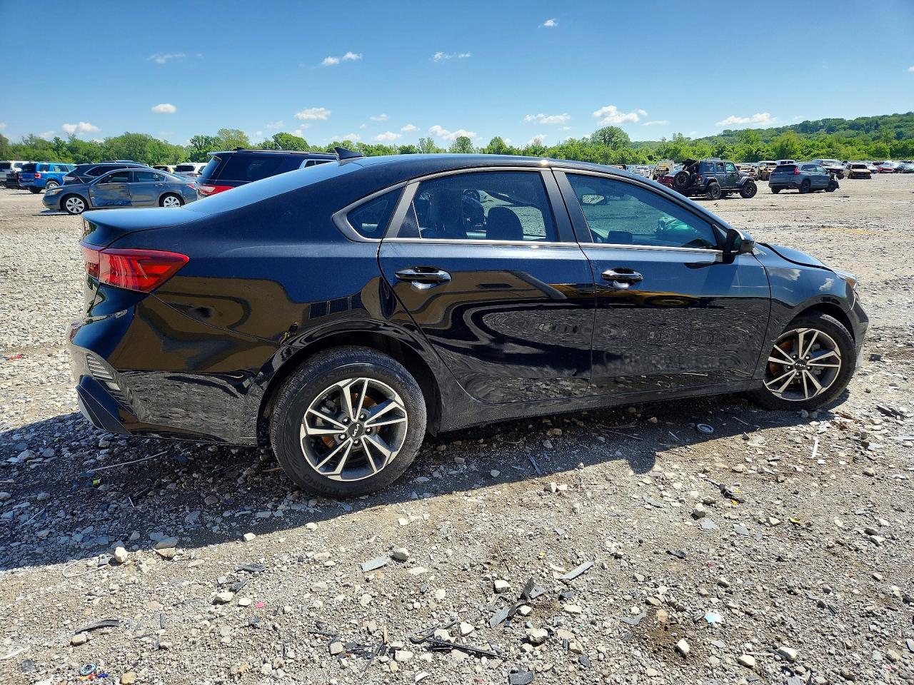 KIA FORTE 2022 — 4