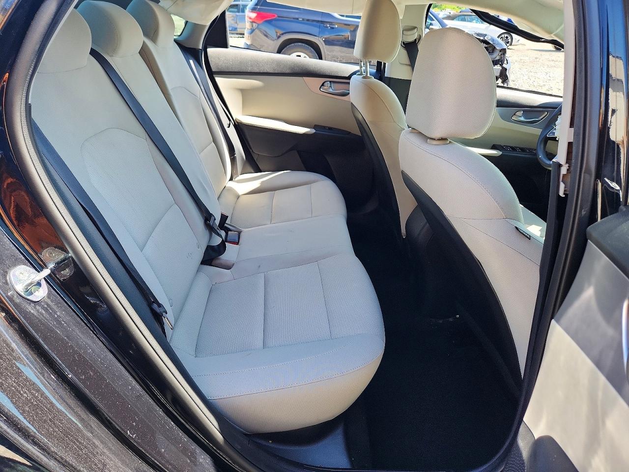 KIA FORTE 2022 — 11