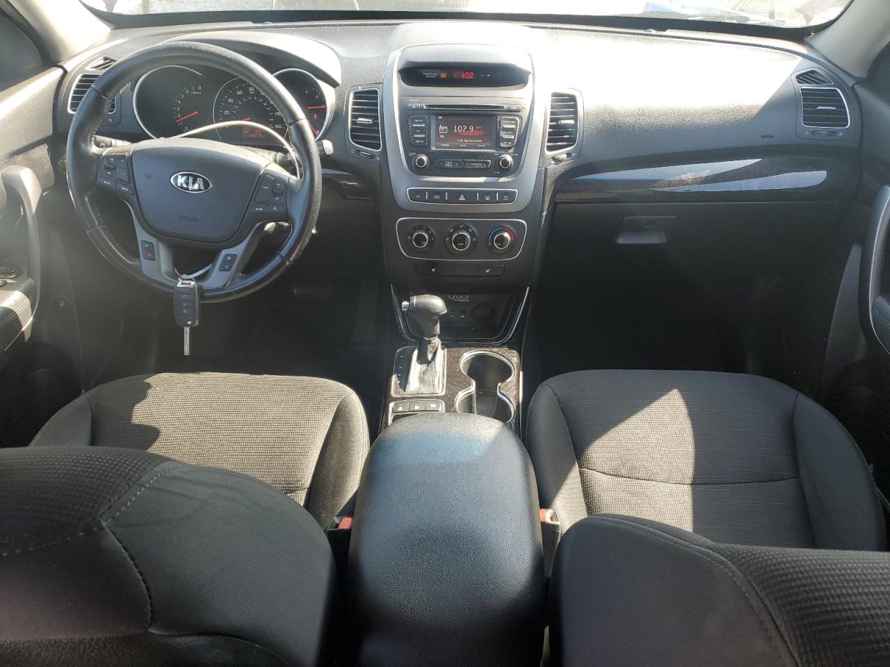 KIA SORENTO 2015 — 9