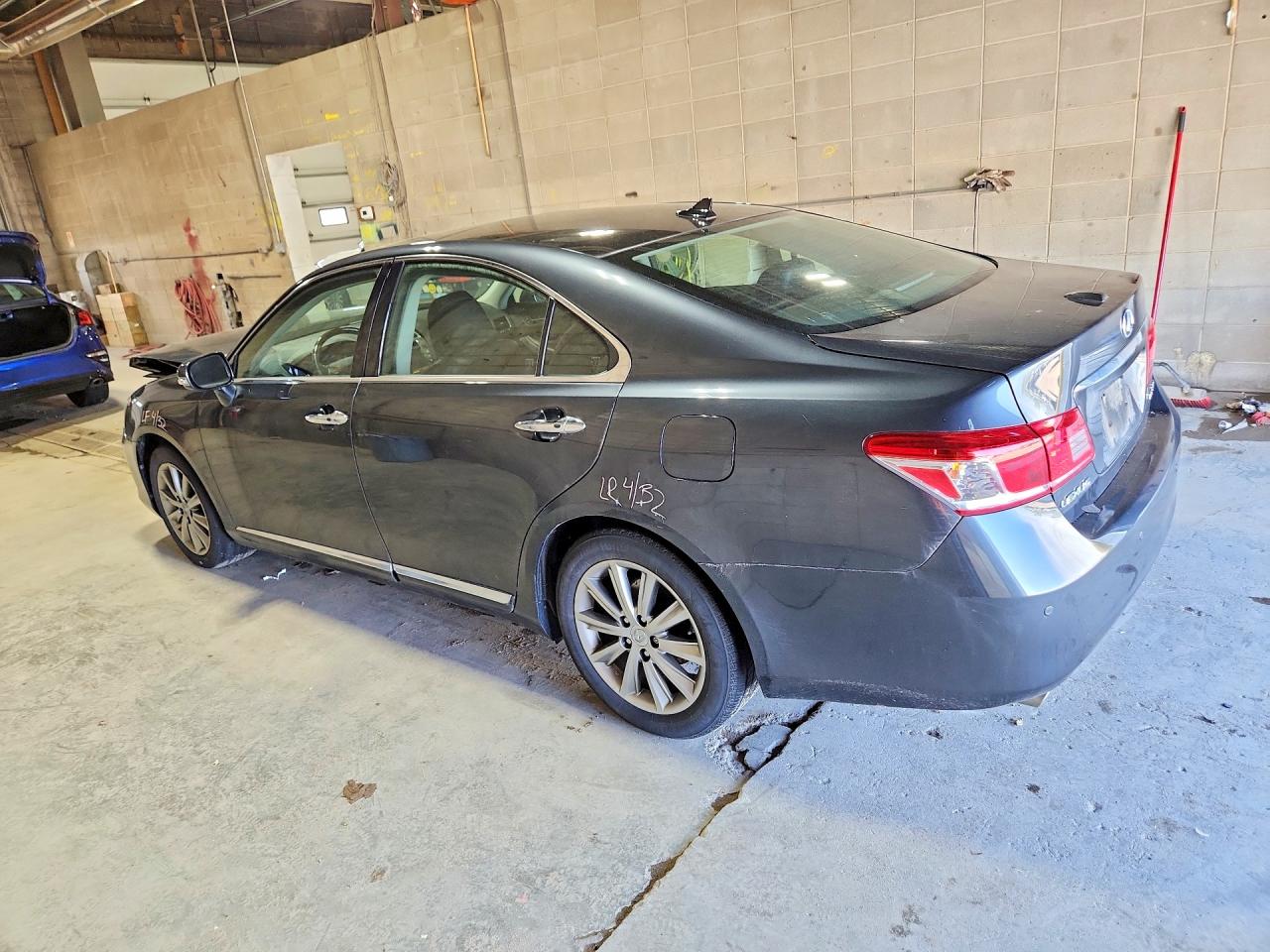 LEXUS ES 2010 — 3