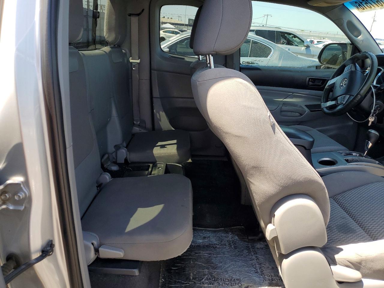 TOYOTA TACOMA 2013 — 11