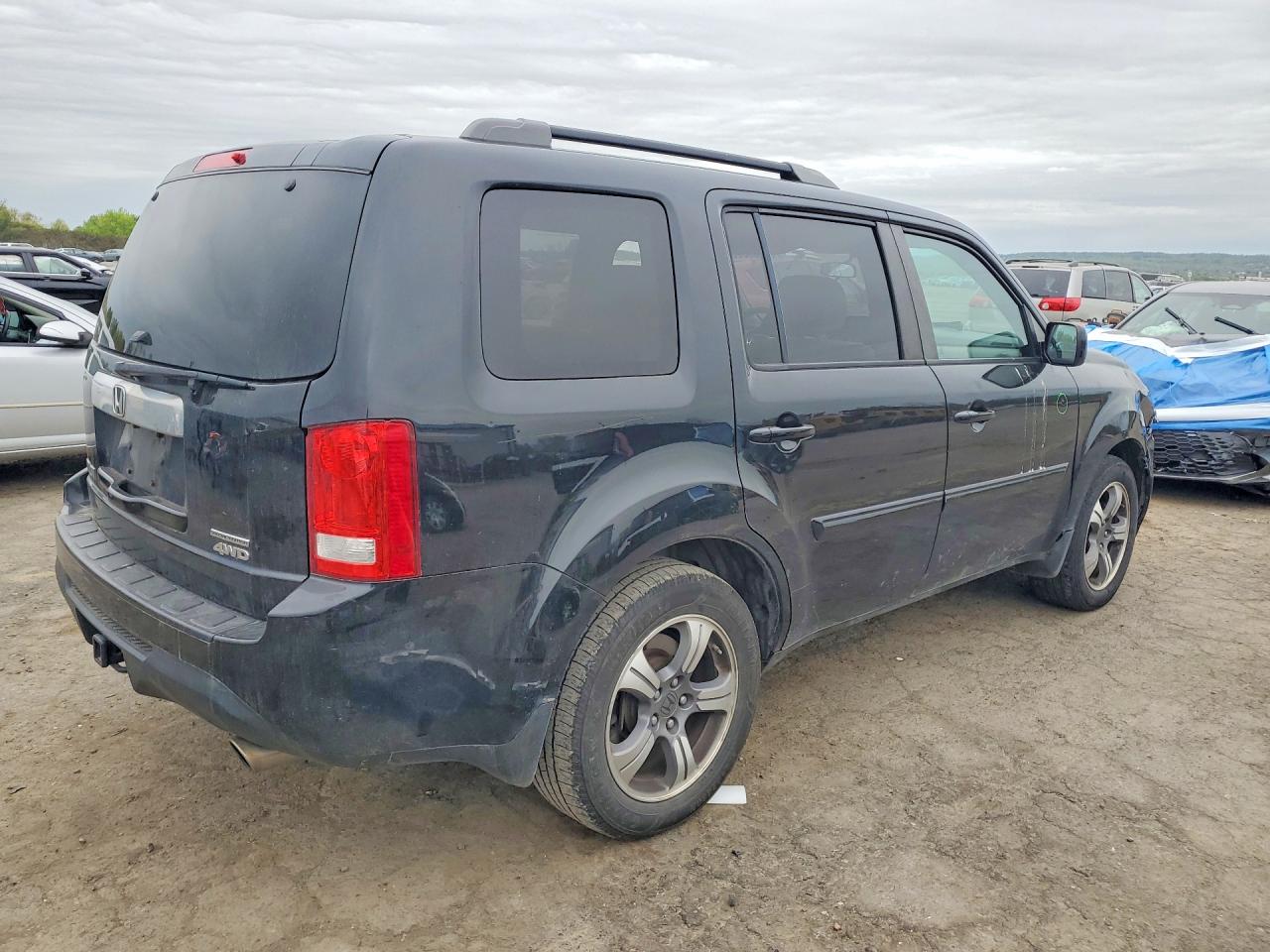 HONDA PILOT 2015 — 4