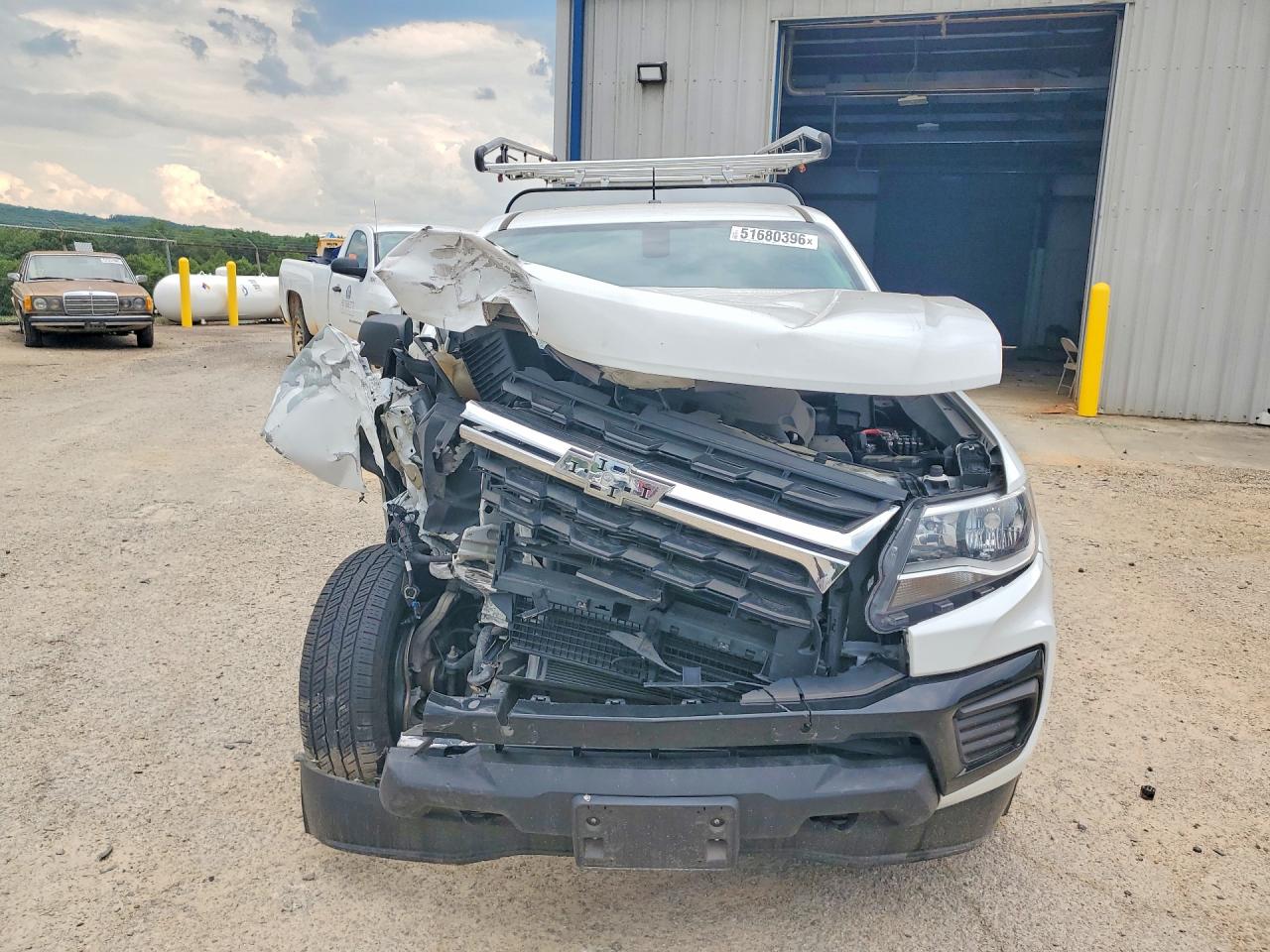CHEV COLORADO 2021 — 6