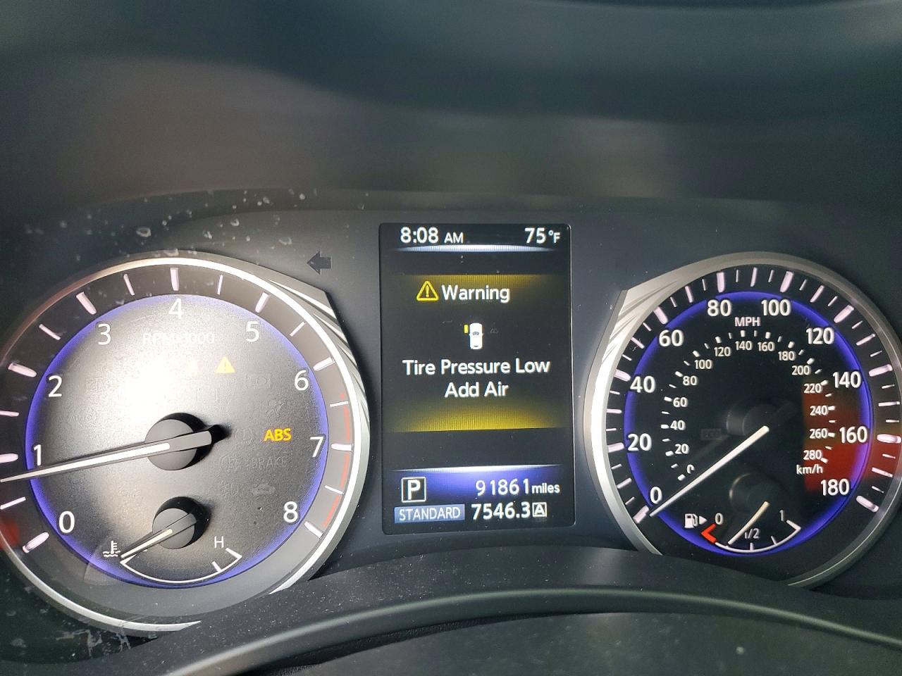 INFINITI Q50 2017 — 10