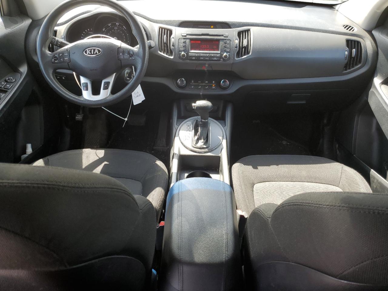 KIA SPORTAGE 2011 — 9