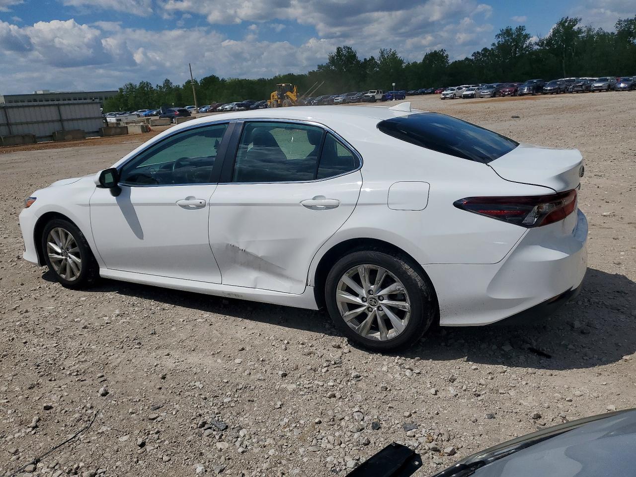 TOYOTA CAMRY 2024 — 3