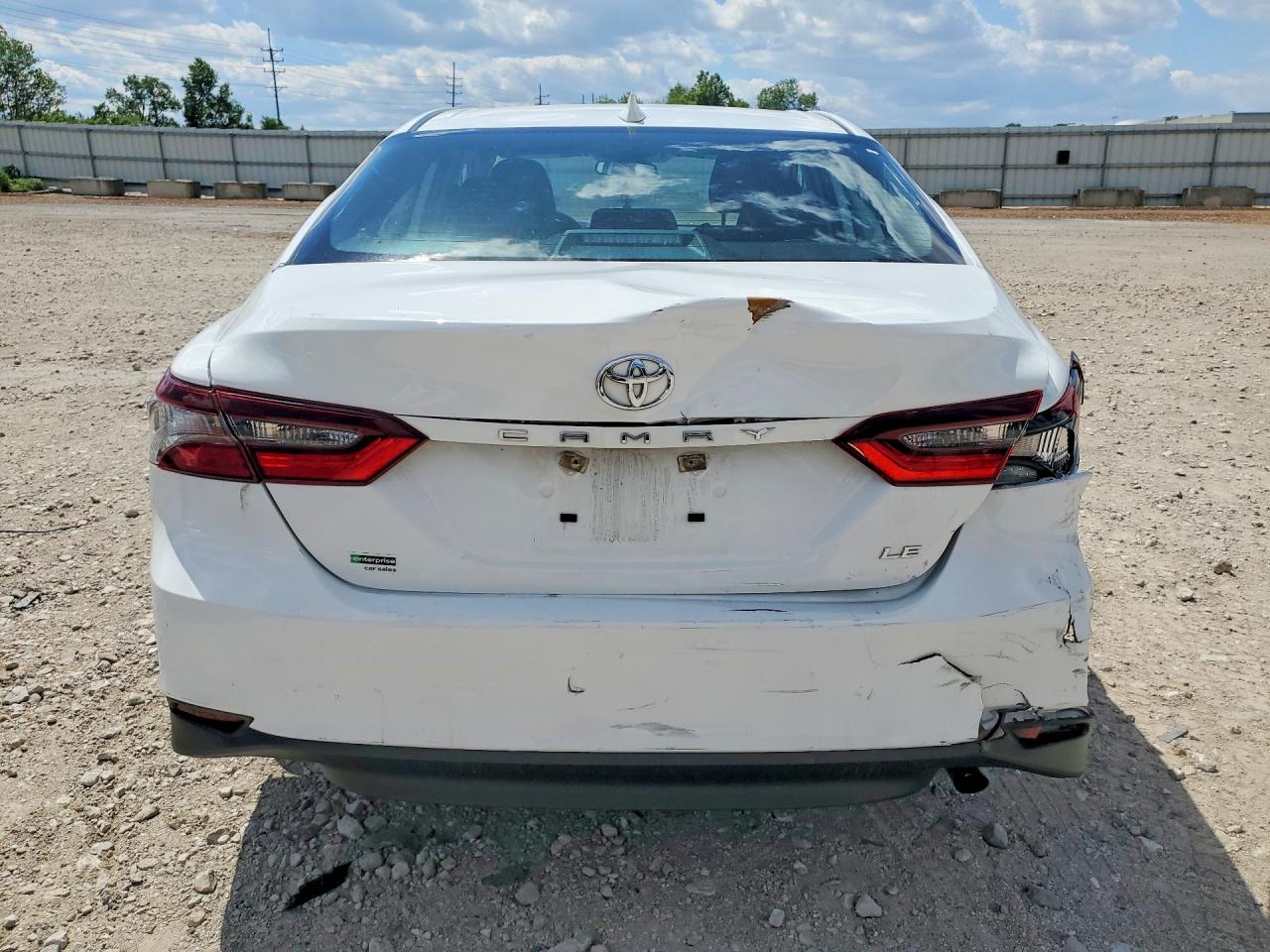 TOYOTA CAMRY 2024 — 7