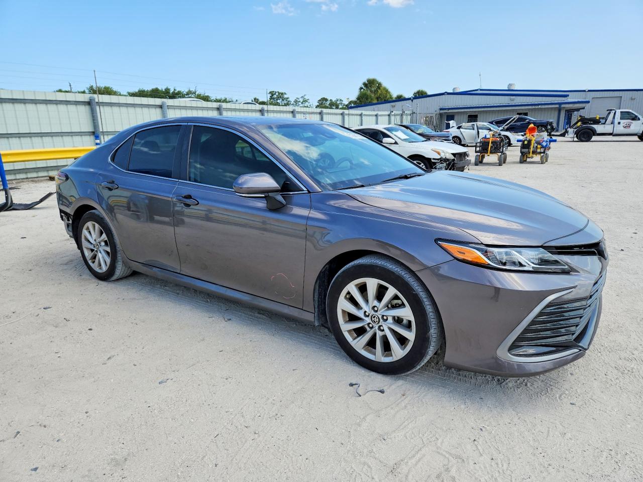 TOYOTA CAMRY 2024 — 5