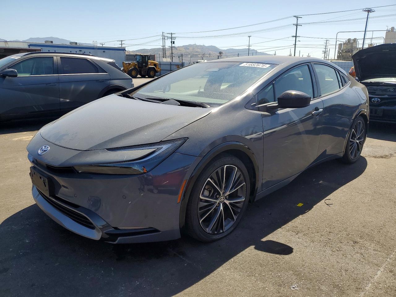 TOYOTA PRIUS 2024 — 2
