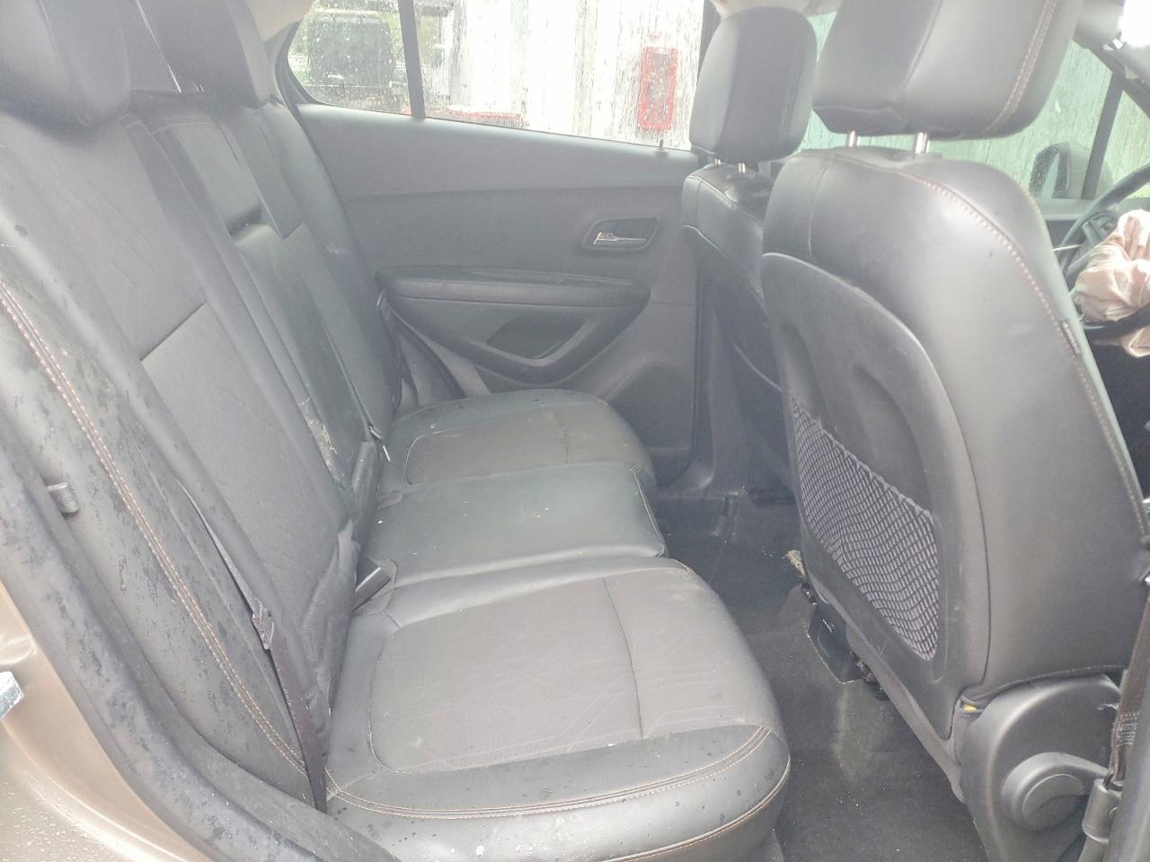 CHEVROLET TRAX 2021 — 12
