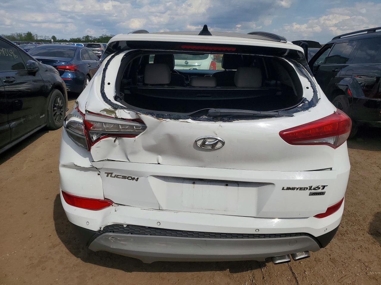 HYUNDAI TUCSON 2018 — 7