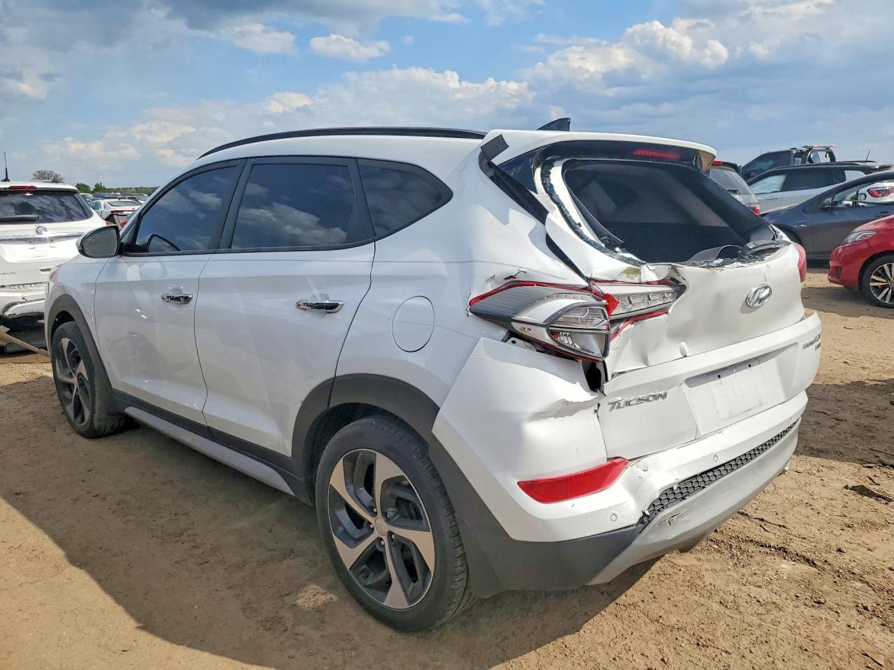 HYUNDAI TUCSON 2018 — 3