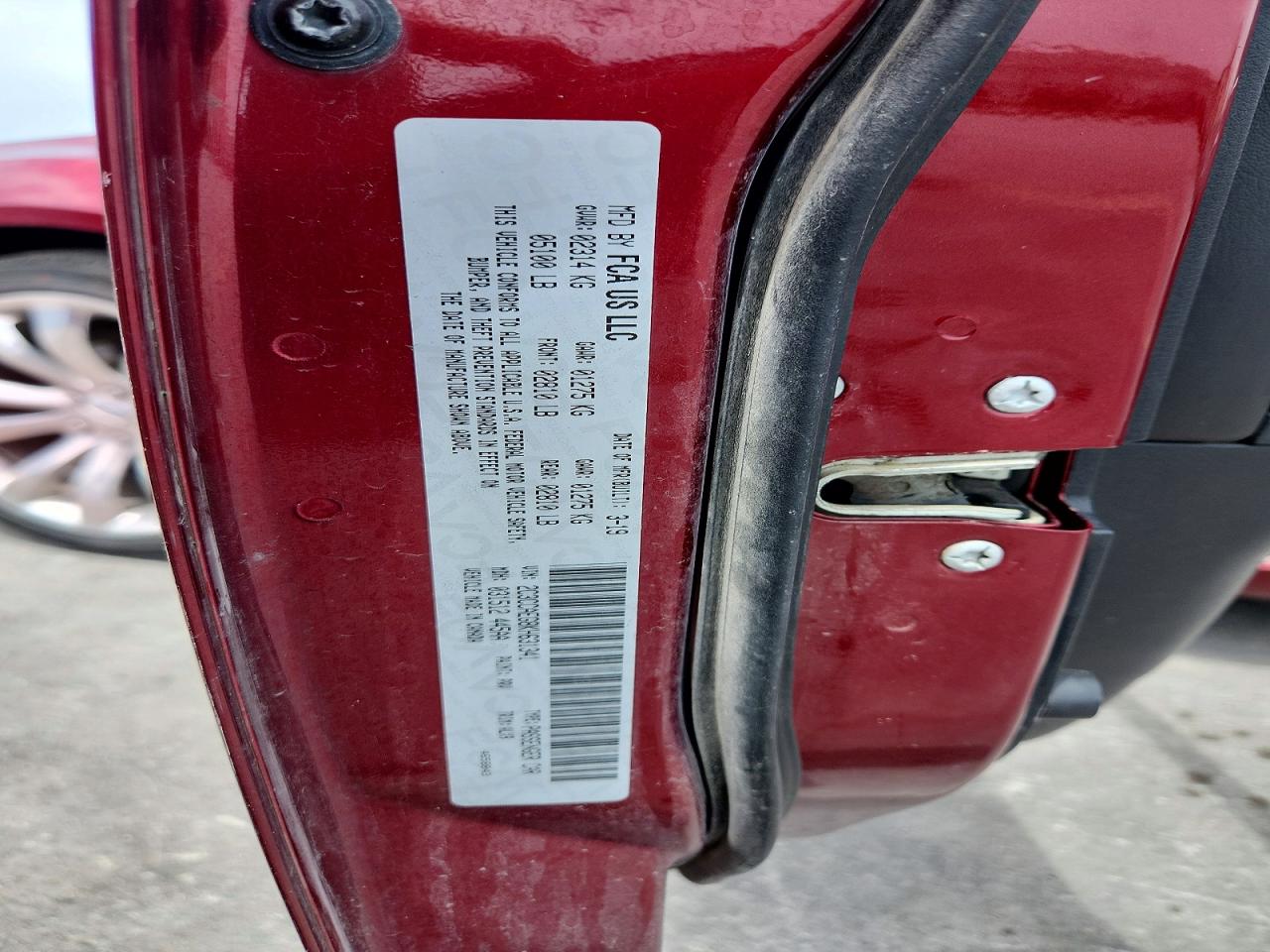 CHRYSLER 300 2019 — 13