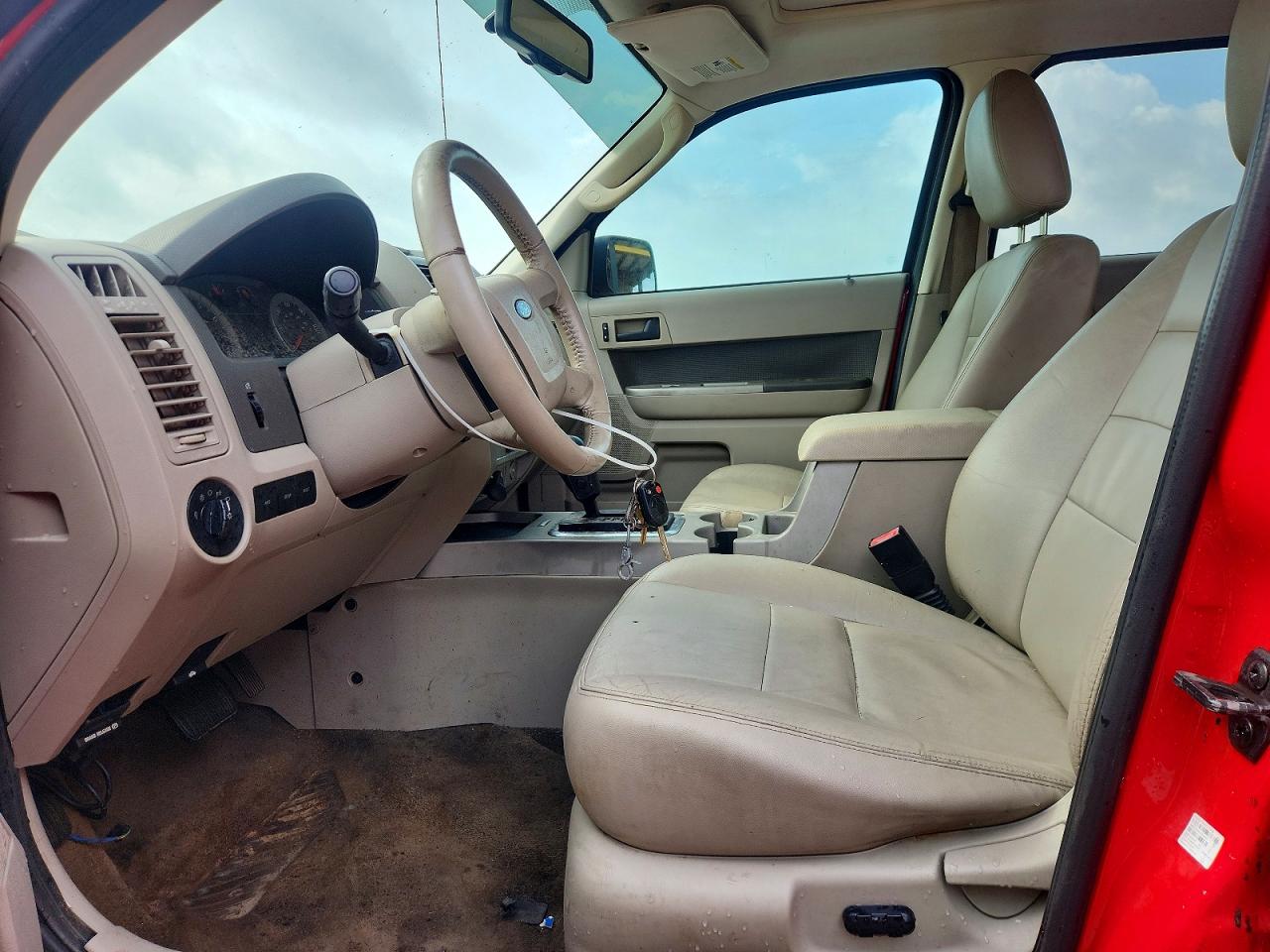 FORD ESCAPE 2009 — 8