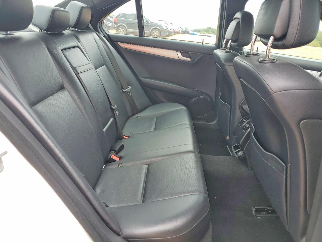 MERCEDES-BENZ C 2012 — 11