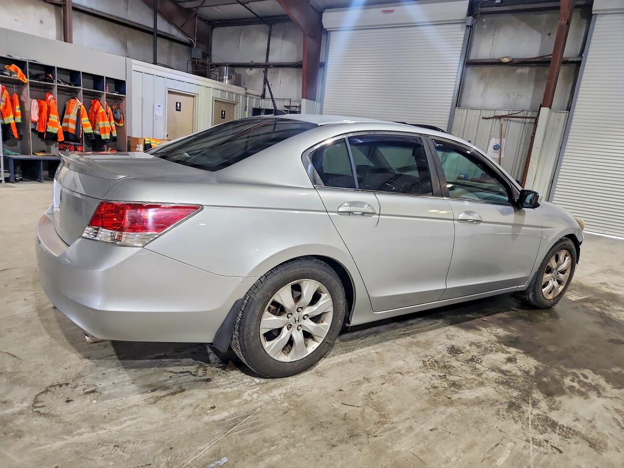 HONDA ACCORD 2010 — 4