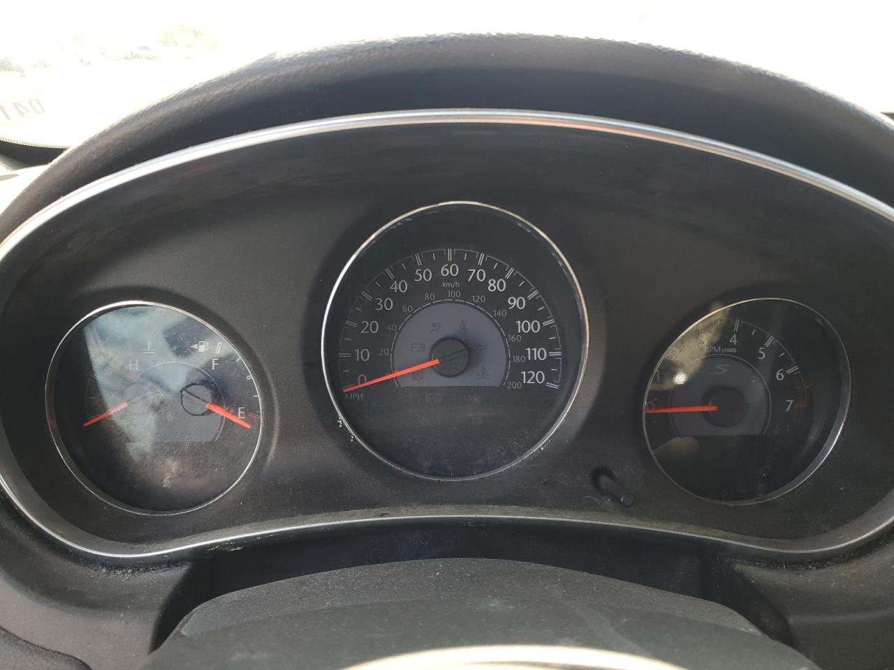 CHRYSLER 200 2013 — 10