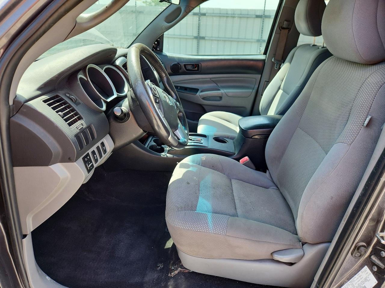 TOYOTA TACOMA 2015 — 8