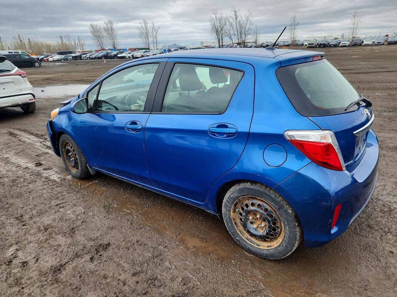 TOYOTA YARIS 2012 — 3