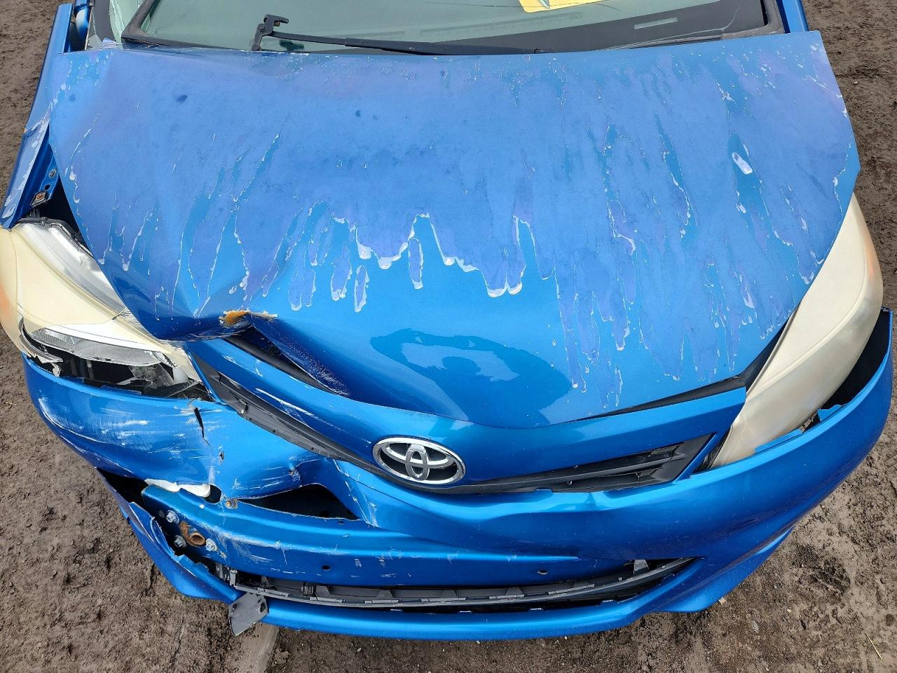 TOYOTA YARIS 2012 — 12