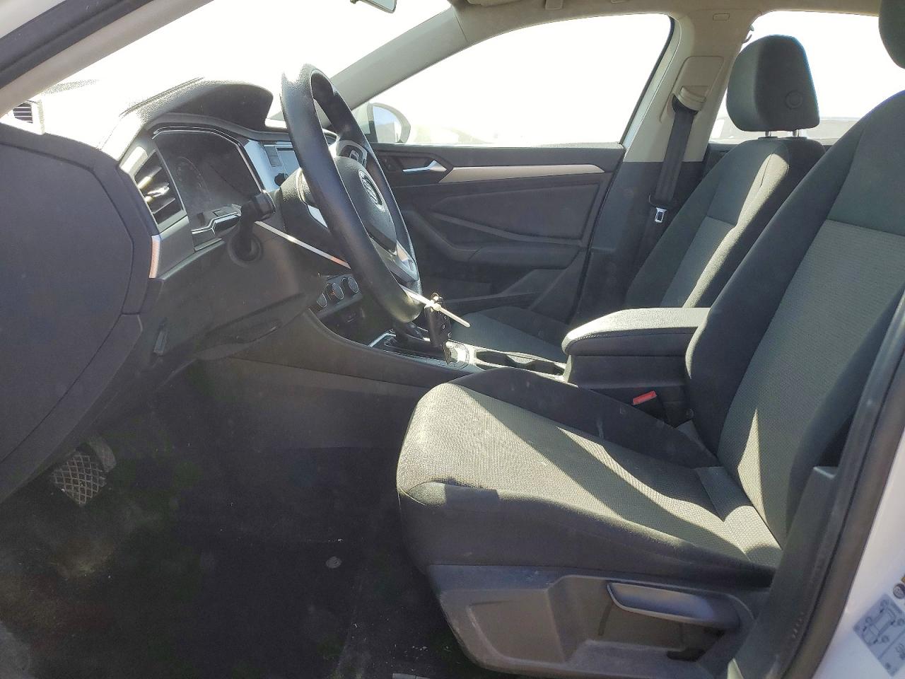 VOLKSWAGEN JETTA 2020 — 8