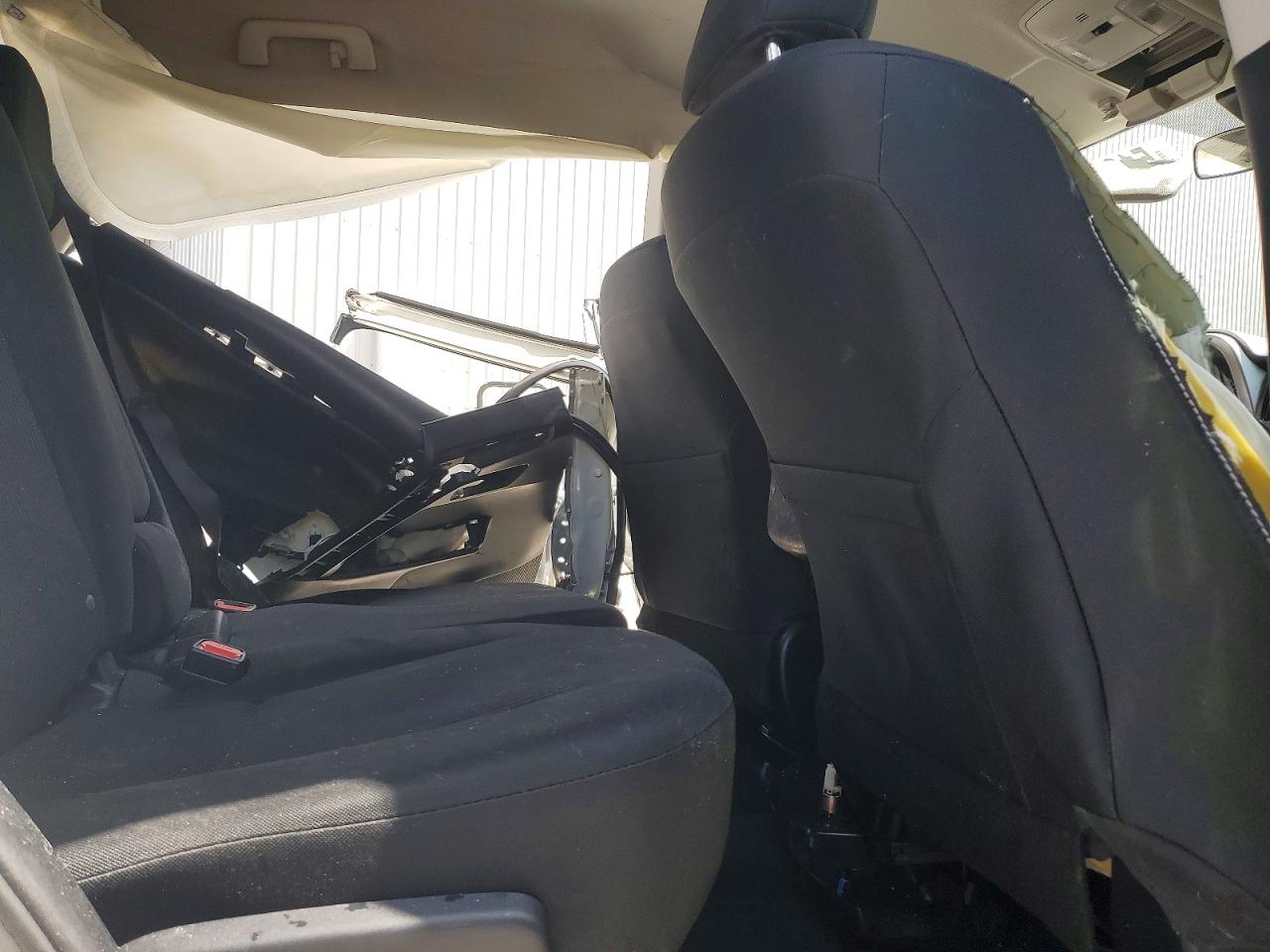 TOYOTA RAV4 2018 — 12