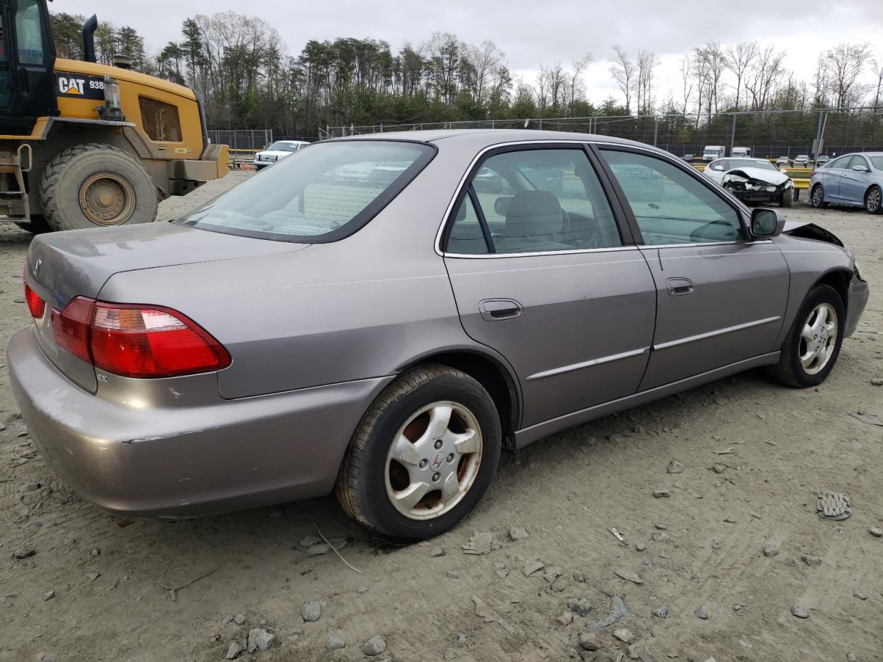 HONDA ACCORD 2000 — 4