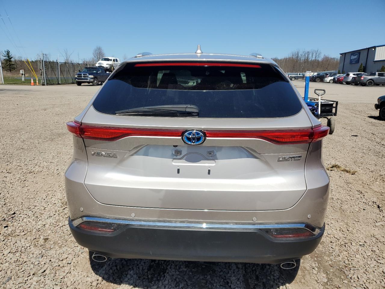 TOYOTA VENZA 2023 — 7