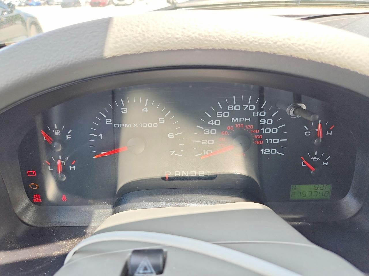 FORD F150 2006 — 10