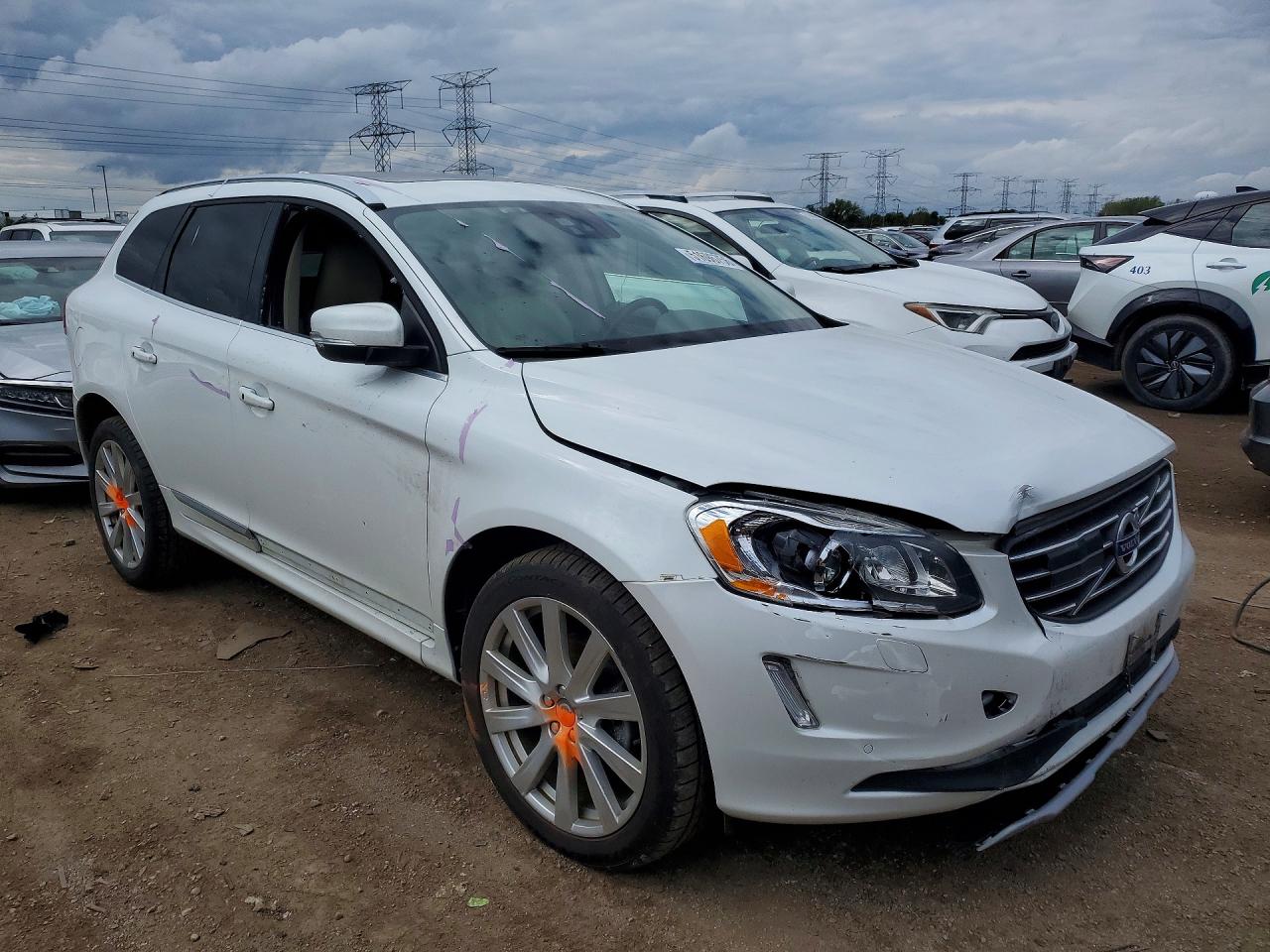 VOLVO XC60 2017 — 5