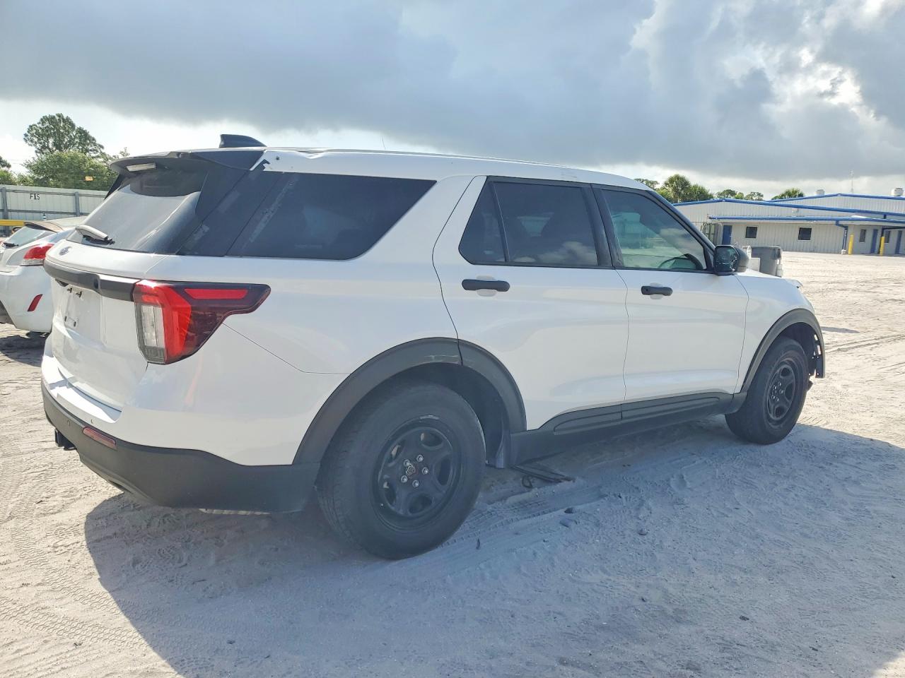 FORD EXPLORER 2025 — 4
